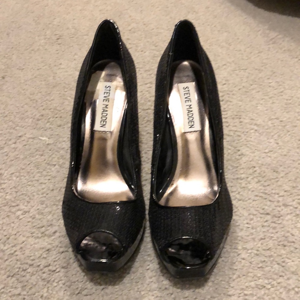 Steve Madden black sequin heels